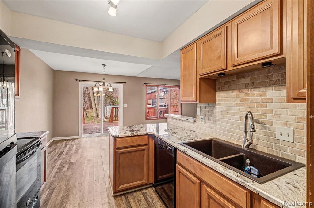 210 Mary Street Flushing, MI 48433 - Photo 5 of 22