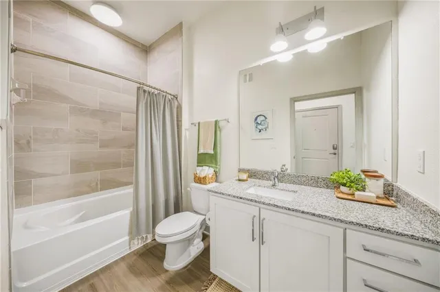 $1,730 | 2920 Frontage Road, Unit 3215, Oakwood, GA 30566