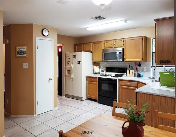 $2,050 | 2110 Nathan Drive, Austin, TX 78728