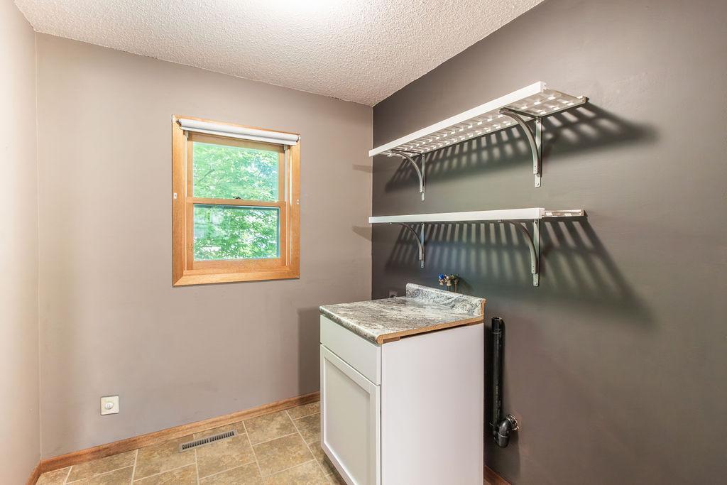 112 4th Street South Raymond, MN 56282 - Photo 15 of 31