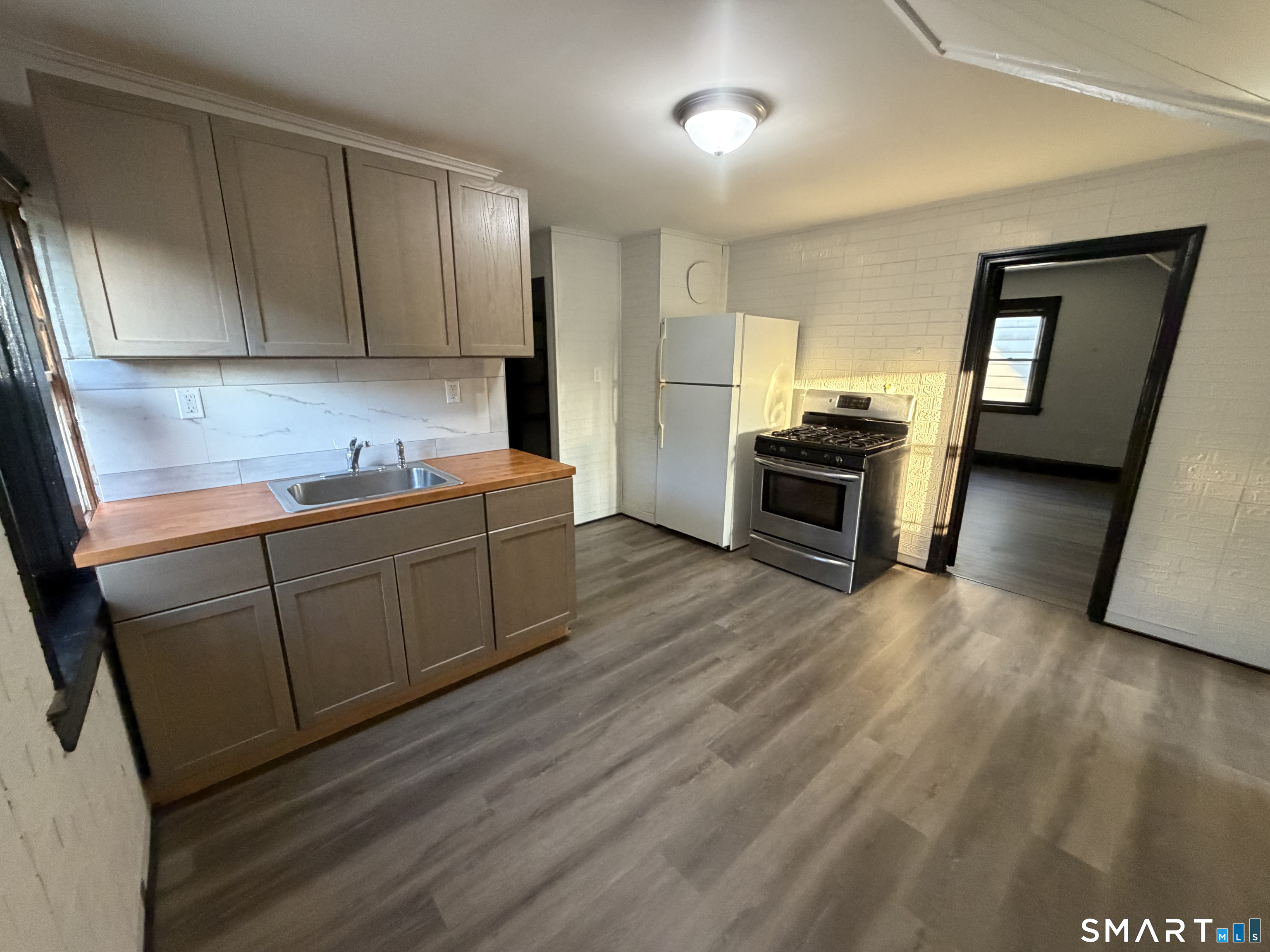 39 Houston Street, Unit 3 New Haven, CT 06513 - Photo 4 of 13