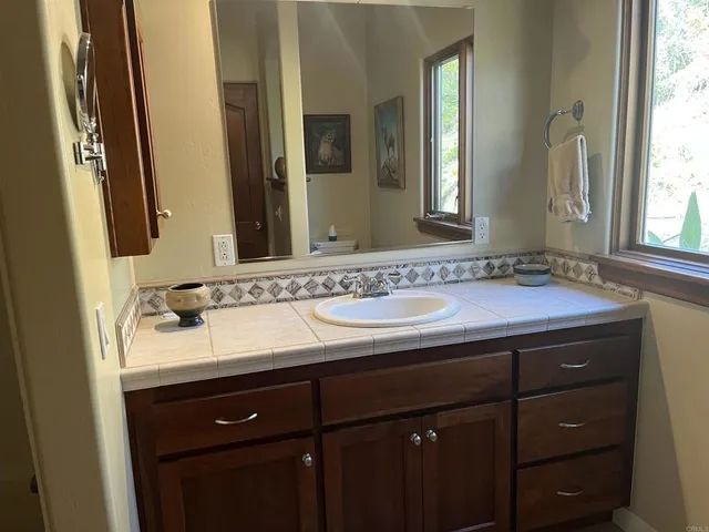 $1,099,999 | 1707 Santa Margarita Drive, Fallbrook, CA 92028