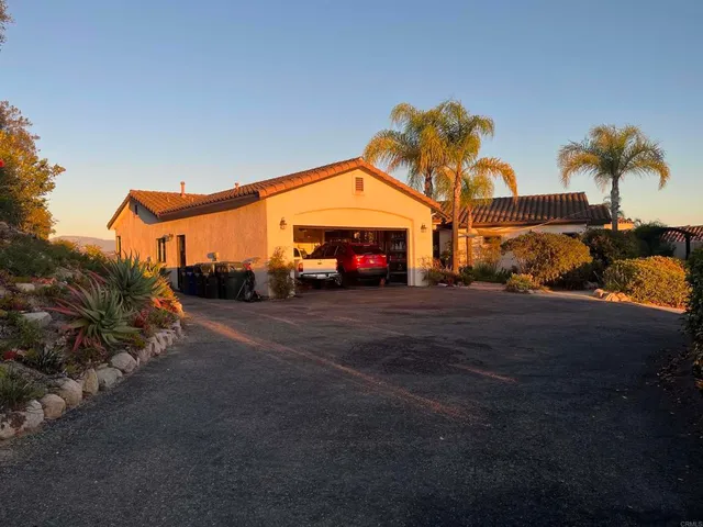 $1,099,999 | 1707 Santa Margarita Drive, Fallbrook, CA 92028