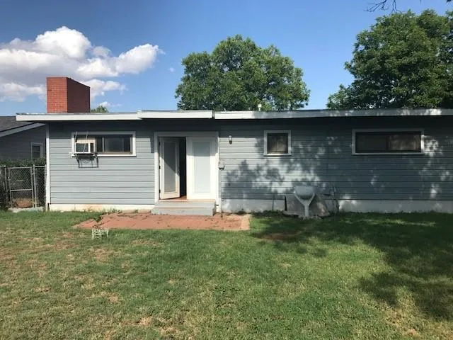 $1,795 | 1306 South San Jose Drive, Abilene, TX 79605