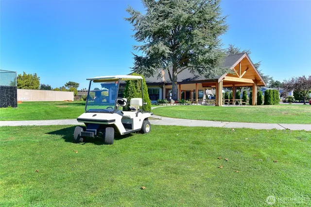 a view of an outdoor space