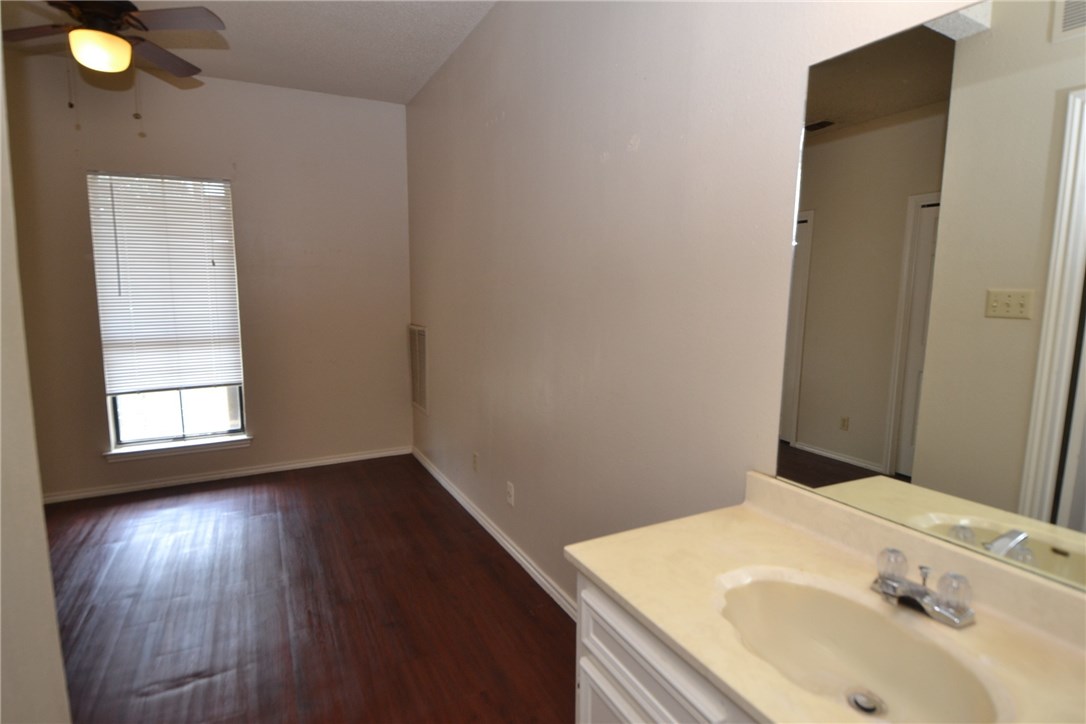 4401 Speedway, Unit 305 Austin, TX 78751 - Photo 15 of 21