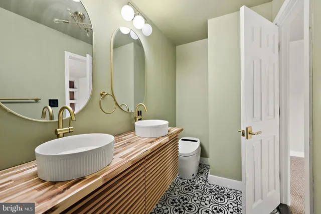 $335,000 | 39 Center Street, Camden, DE 19934