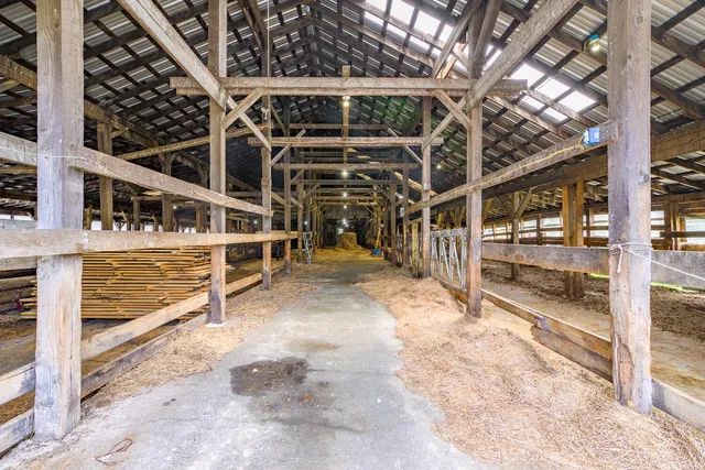 $565,000 | 672-700 Brooks Road, Knox, ME 04986