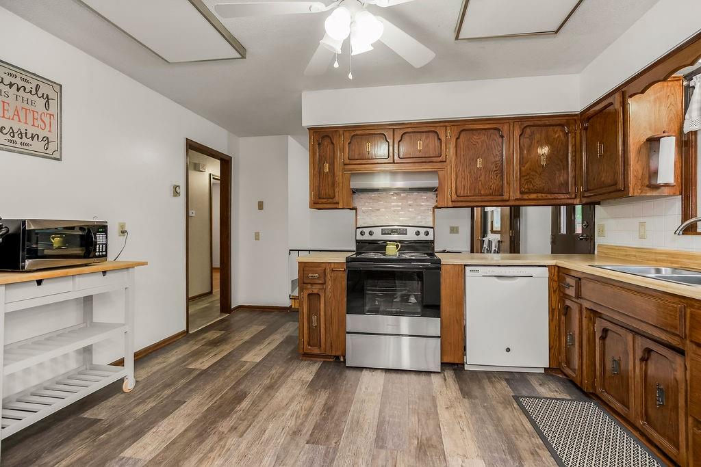 2526 Tri-County Line Road Lathrop, MO 64465 - Photo 10 of 47