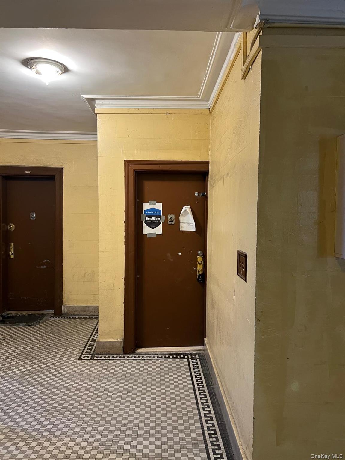 97-52 75th Street, Unit B1 Queens, NY 11416 - Photo 5 of 19 Doorway to property