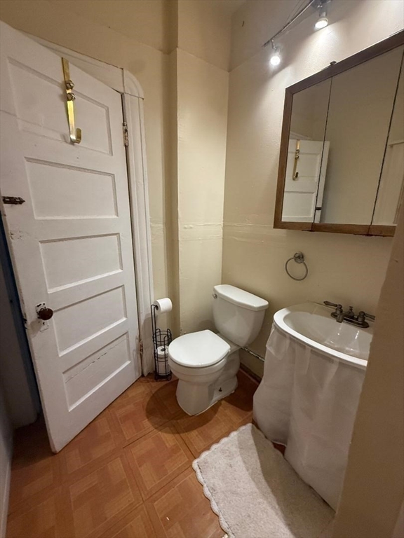 31-33 Suffolk Street Springfield, MA 01109 - Photo 27 of 36