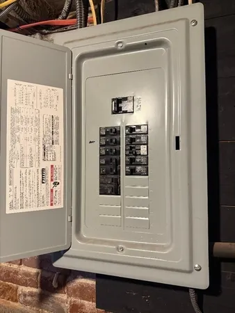 $374,900 | 31-33 Suffolk Street, Springfield, MA 01109