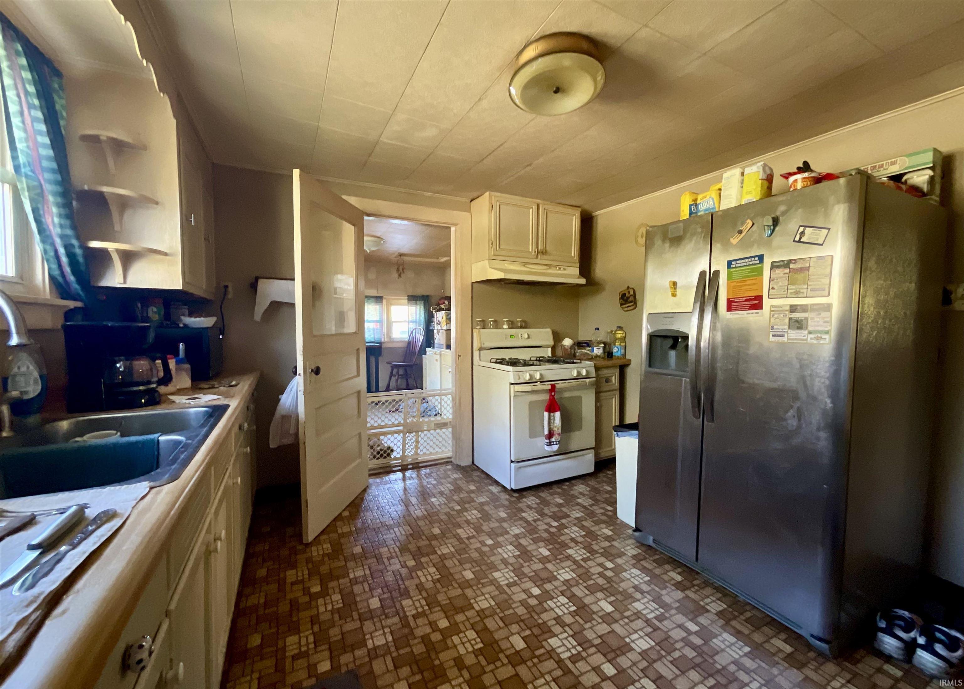 327 Cottage Street Delphi, IN 46923 - Photo 9 of 14 Gallery Image 9