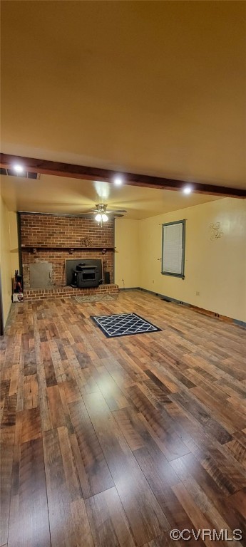 19400 Templeton Road Carson, VA 23830 - Photo 4 of 14 a view of a livingroom with wooden floor