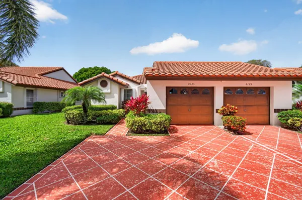 $400,000 | 6135 Waldwick Circle, Delray Beach, FL 33484