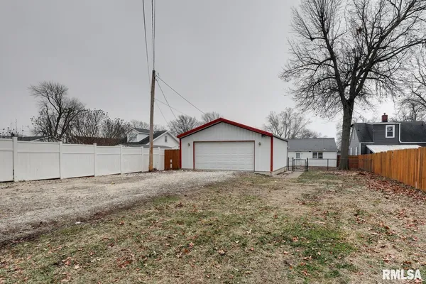 $165,000 | 2219 Lind Street, Quincy, IL 62301