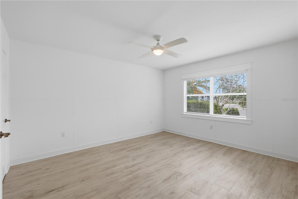 462 63rd Street Holmes Beach, FL 34217 - Photo 15 of 38