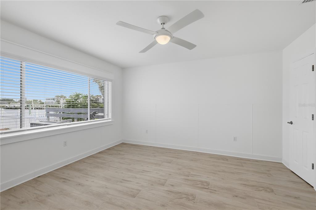 462 63rd Street Holmes Beach, FL 34217 - Photo 18 of 38