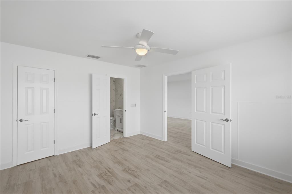 462 63rd Street Holmes Beach, FL 34217 - Photo 19 of 38