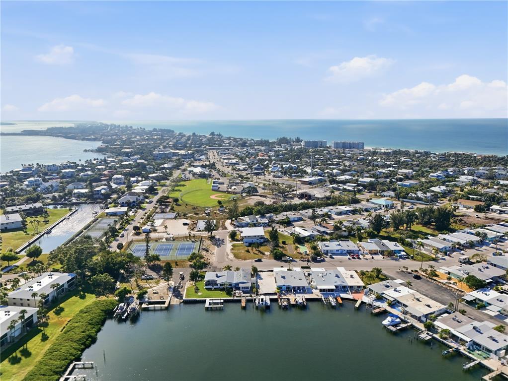 462 63rd Street Holmes Beach, FL 34217 - Photo 29 of 38