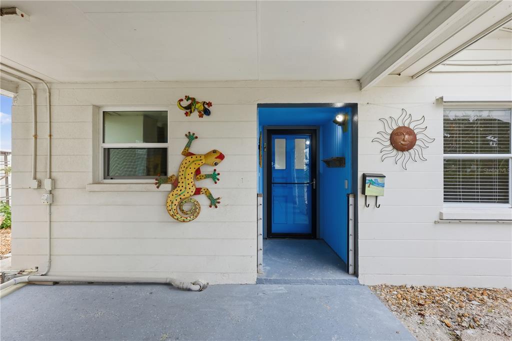 462 63rd Street Holmes Beach, FL 34217 - Photo 3 of 38