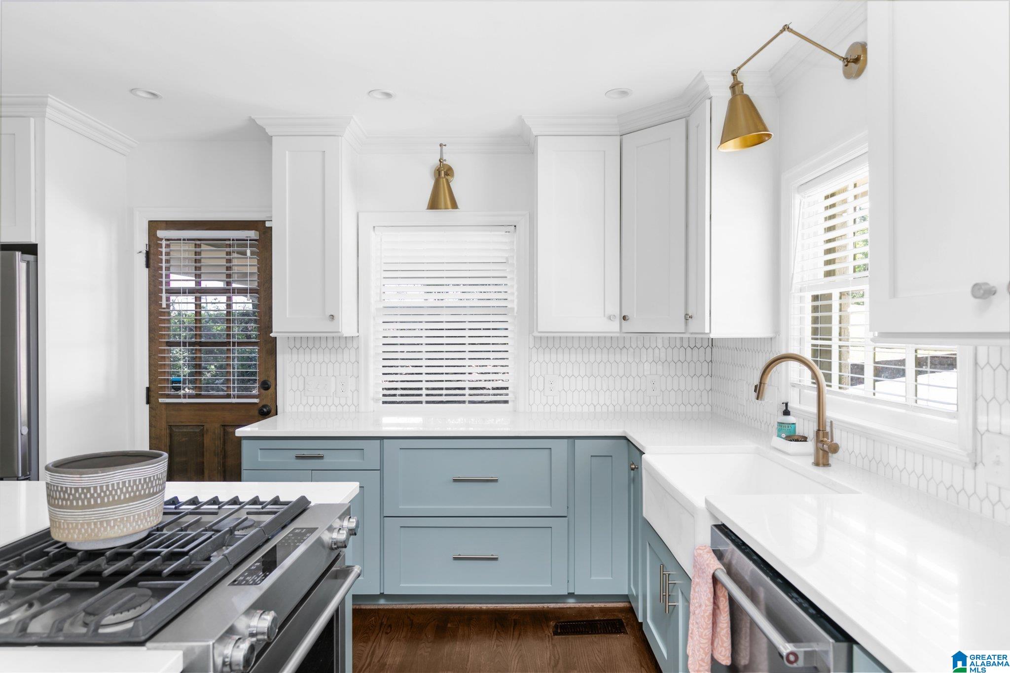 1713 Shades Crest Road Birmingham, AL 35216 - Photo 2 of 29