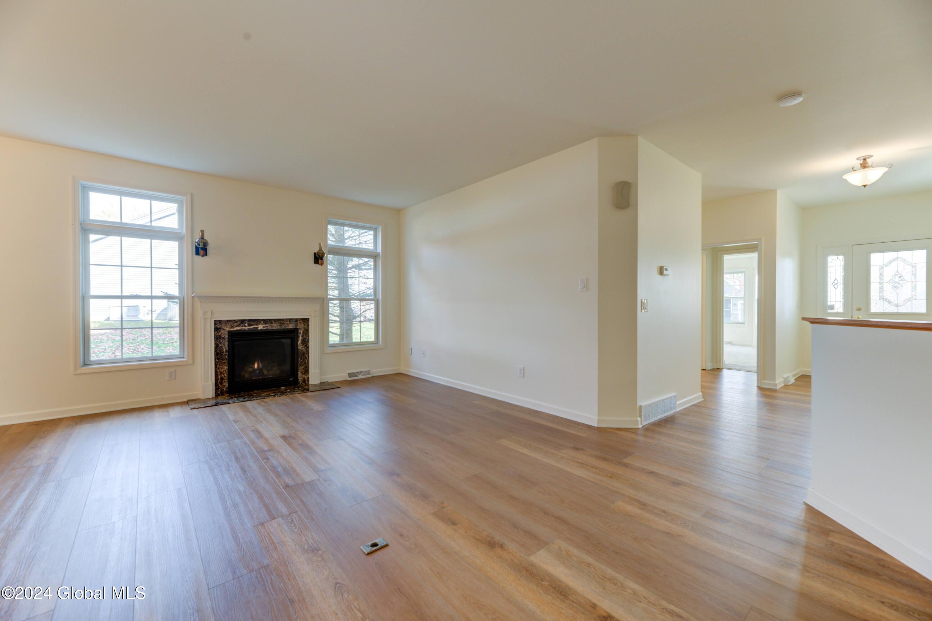 17 Hampton Circle Halfmoon, NY 12118 - Photo 13 of 53 Living Room