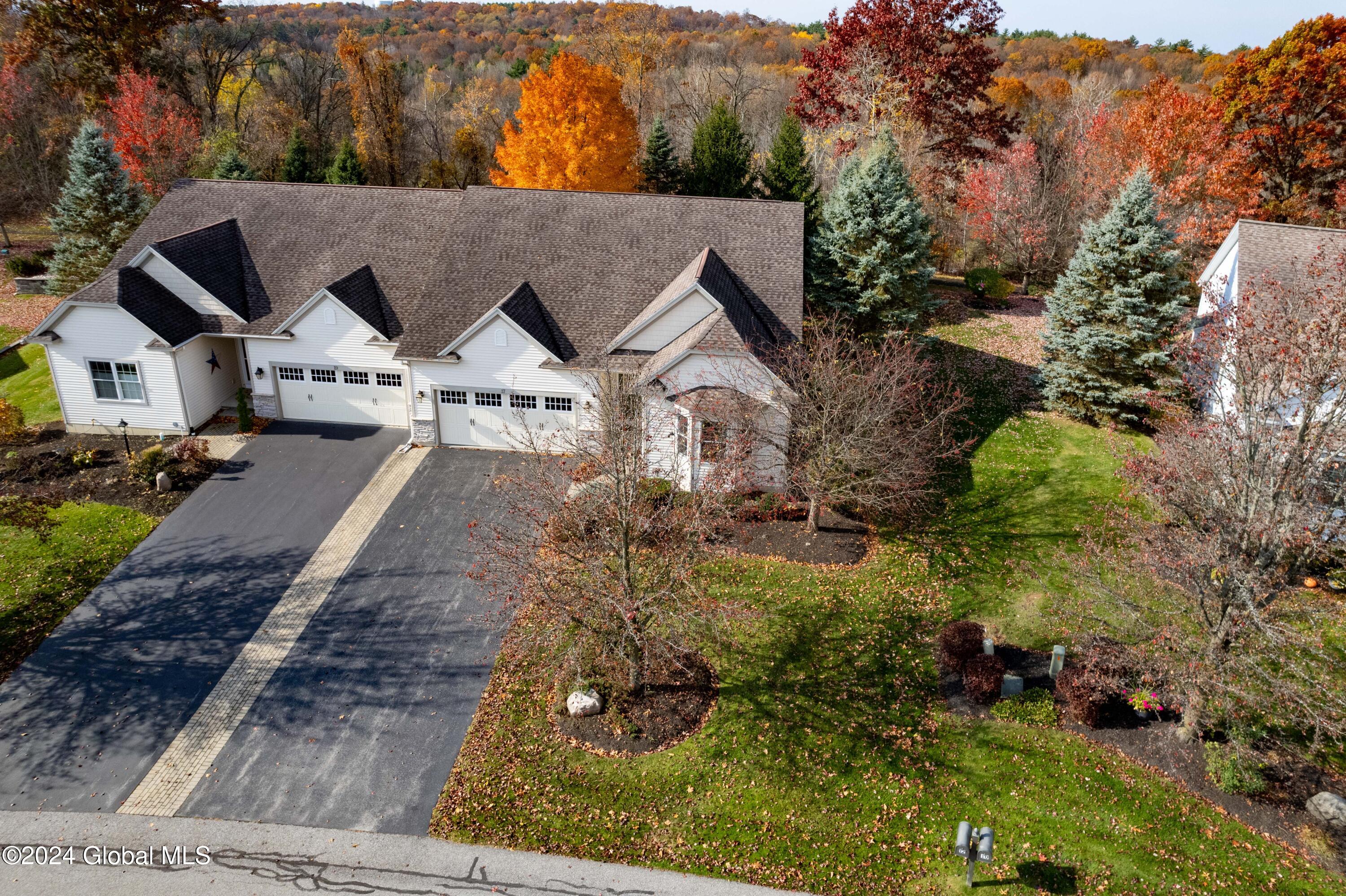 17 Hampton Circle Halfmoon, NY 12118 - Photo 2 of 53 Front