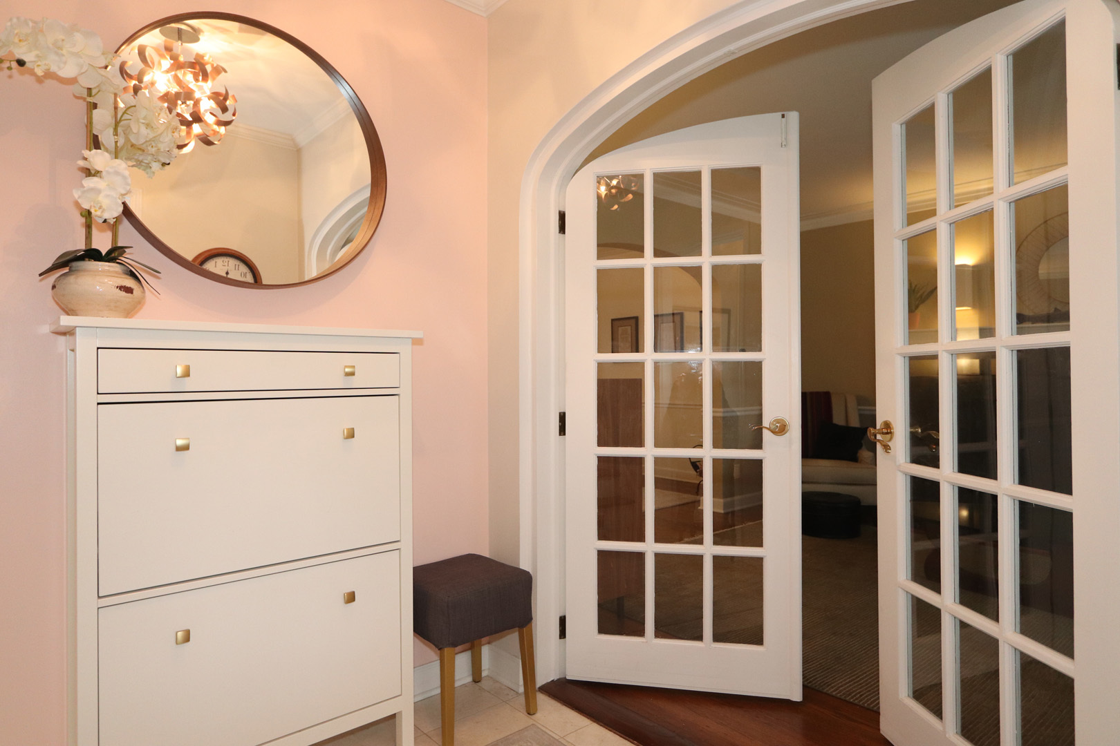 391 Downing Road Riverside, IL 60546 - Photo 3 of 49