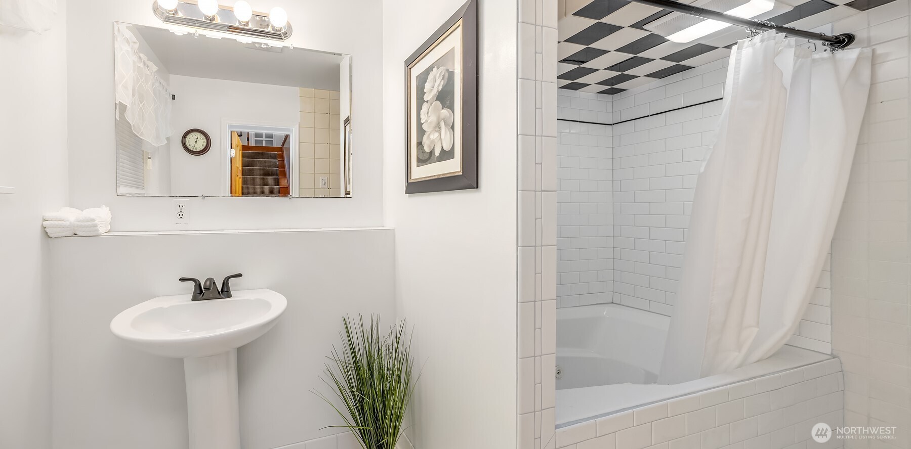 4015 Southwest Hudson Street Seattle, WA 98136 - Photo 27 of 33 Gallery Image 27