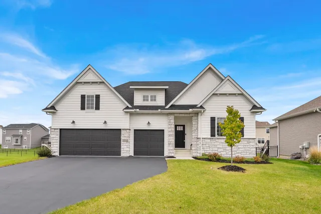 $600,000 | 10742 28th Street Northeast, St. Michael, MN 55376