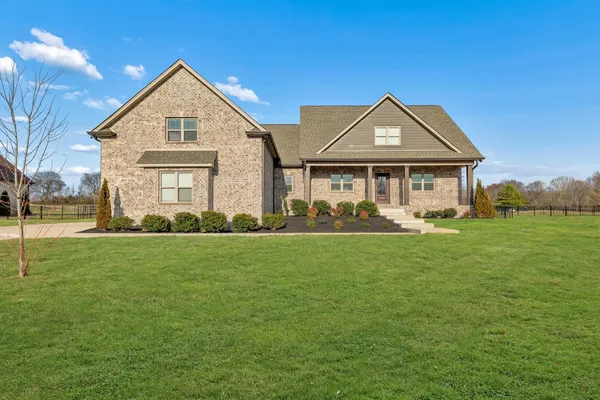 $714,900 | 4155 Ironwood Drive, Greenbrier, TN 37073