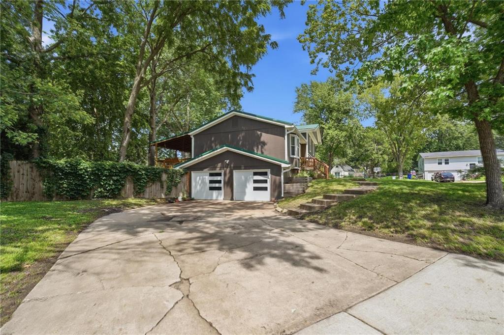1010 East Langsford Road Lee's Summit, MO 64086 - Photo 34 of 41 Gallery Image 34
