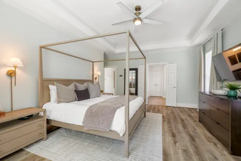 $745,000 | 26 Winhall Place, The Woodlands, TX 77354