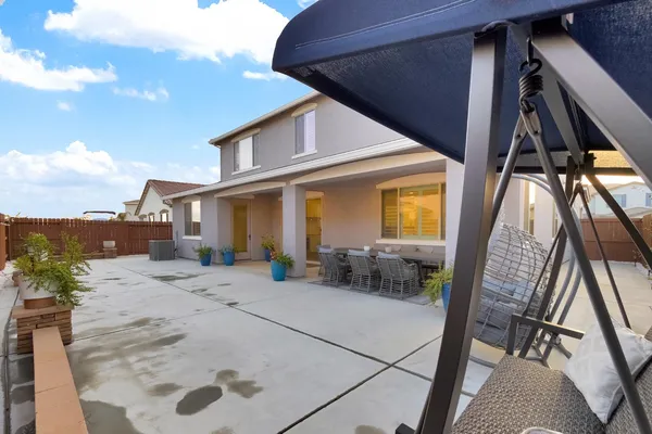 $865,000 | 1008 Blue Range Way, Roseville, CA 95747