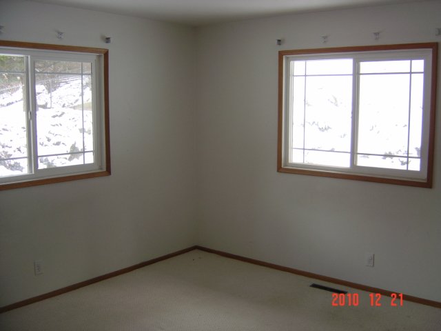 4033 Schafer Road Spokane Valley, WA 99206 - Photo 6 of 9 Gallery Image 6
