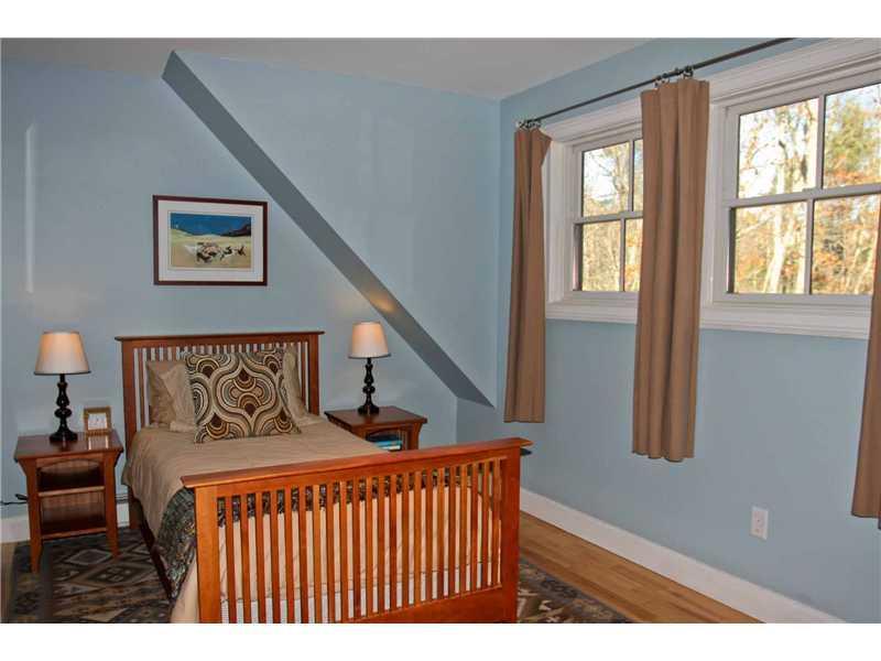 4 Reynolds Point Lane Georgetown, ME 04548 - Photo 20 of 25 Bedroom.