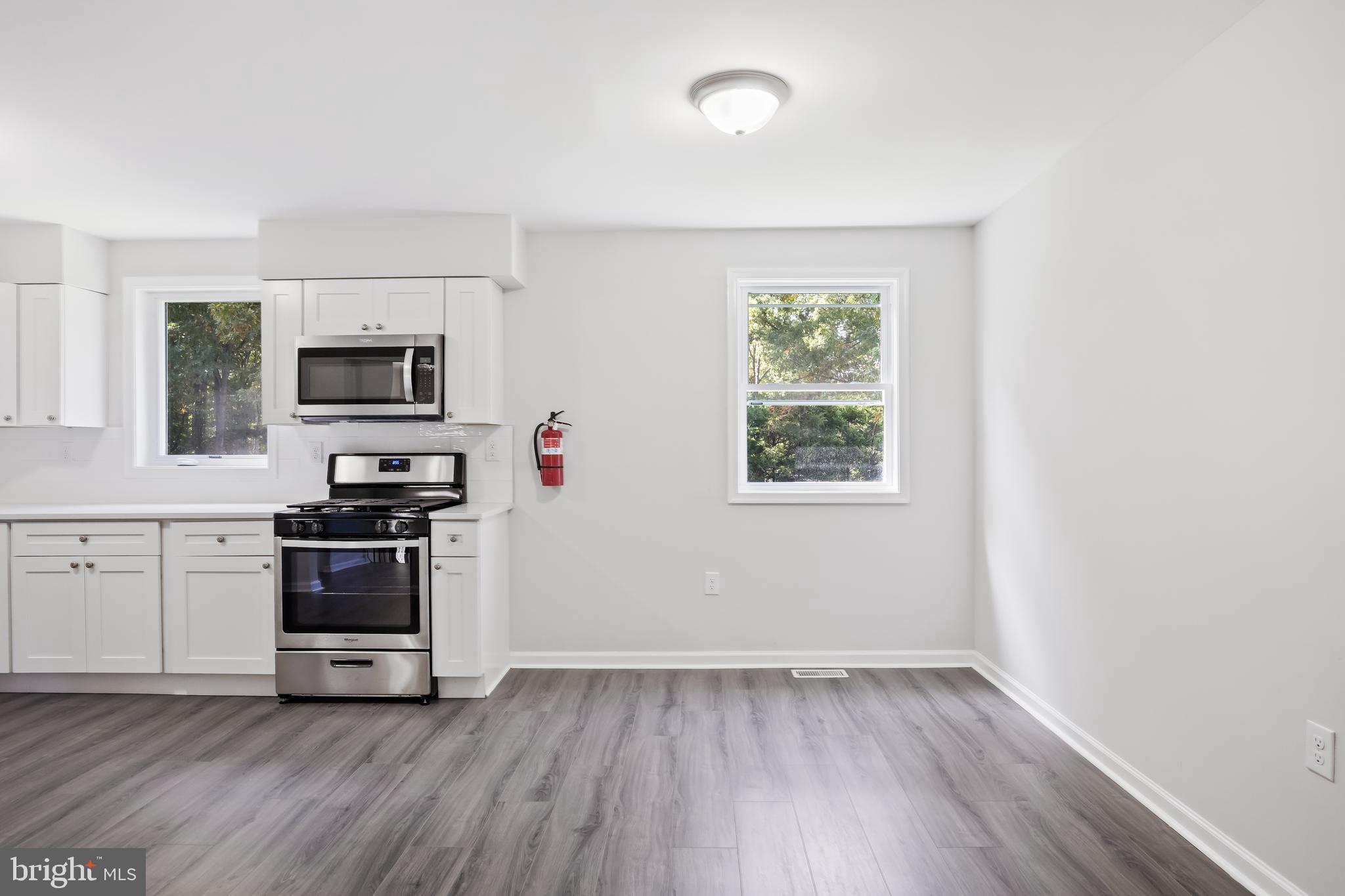 2253 Linden Avenue Atco, NJ 08004 - Photo 4 of 21