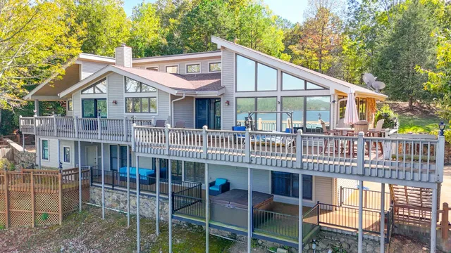 $945,000 | 120 River Trace Drive, Iuka, MS 38852