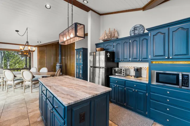 $945,000 | 120 River Trace Drive, Iuka, MS 38852