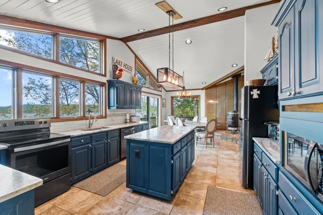 $945,000 | 120 River Trace Drive, Iuka, MS 38852