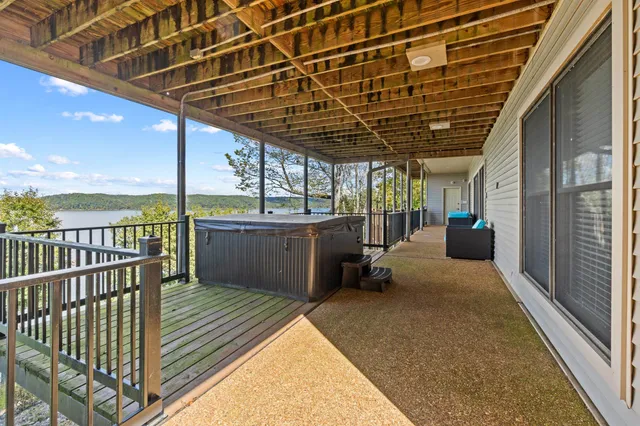 $945,000 | 120 River Trace Drive, Iuka, MS 38852