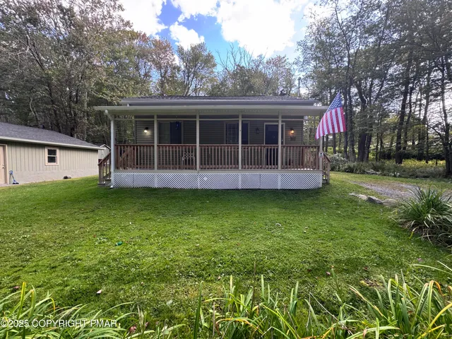$279,900 | 18 Shady Lane, Gouldsboro, PA 18424