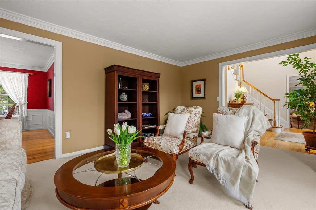 7 Huckleberry Road Hopkinton, MA 01748 - Photo 16 of 41