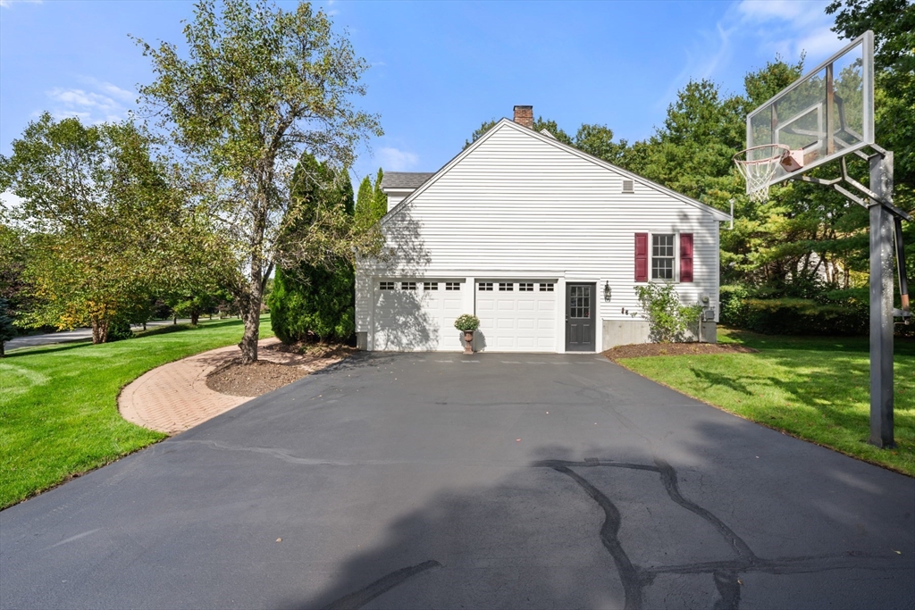 7 Huckleberry Road Hopkinton, MA 01748 - Photo 38 of 41