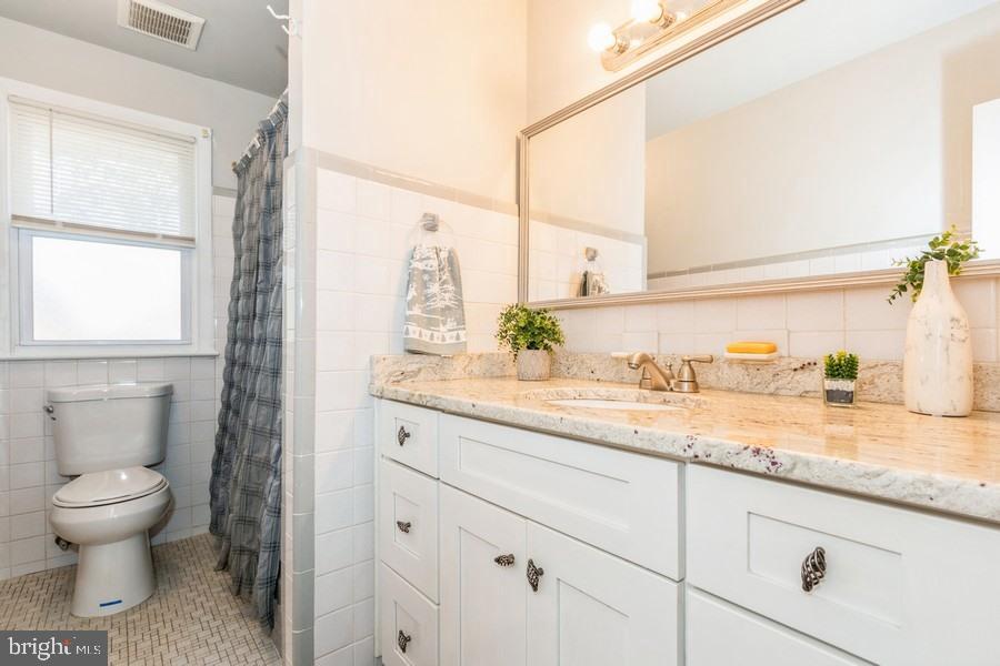 916 Abington Road Cherry Hill, NJ 08034 - Photo 10 of 25 Gallery Image 10