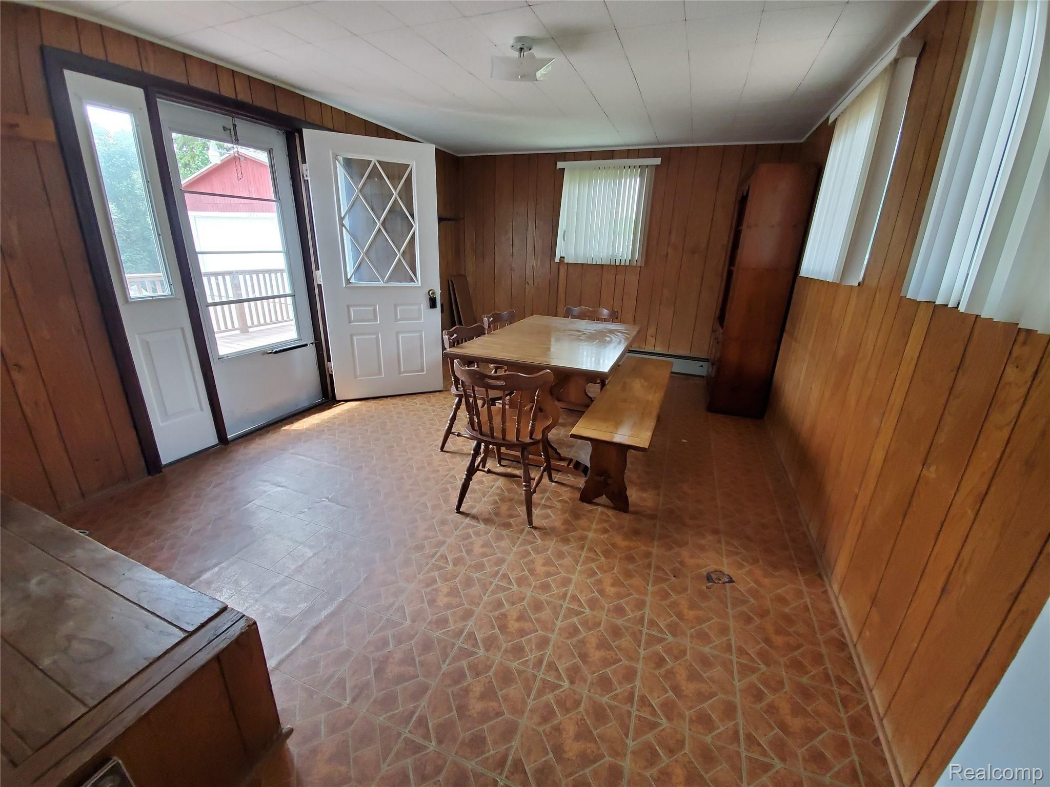 1779 North Lapeer Road Lapeer, MI 48446 - Photo 12 of 40 Galaxy 085.jpg