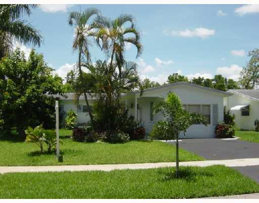 6530 Harding Street Hollywood, FL 33024 - Photo 1 of 16 Exterior Front