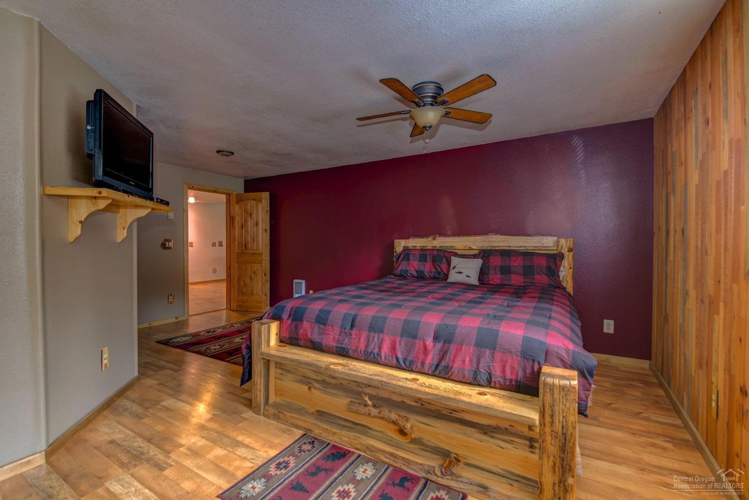 60070 Agate Road Bend, OR 97702 - Photo 10 of 23 Additional Photo