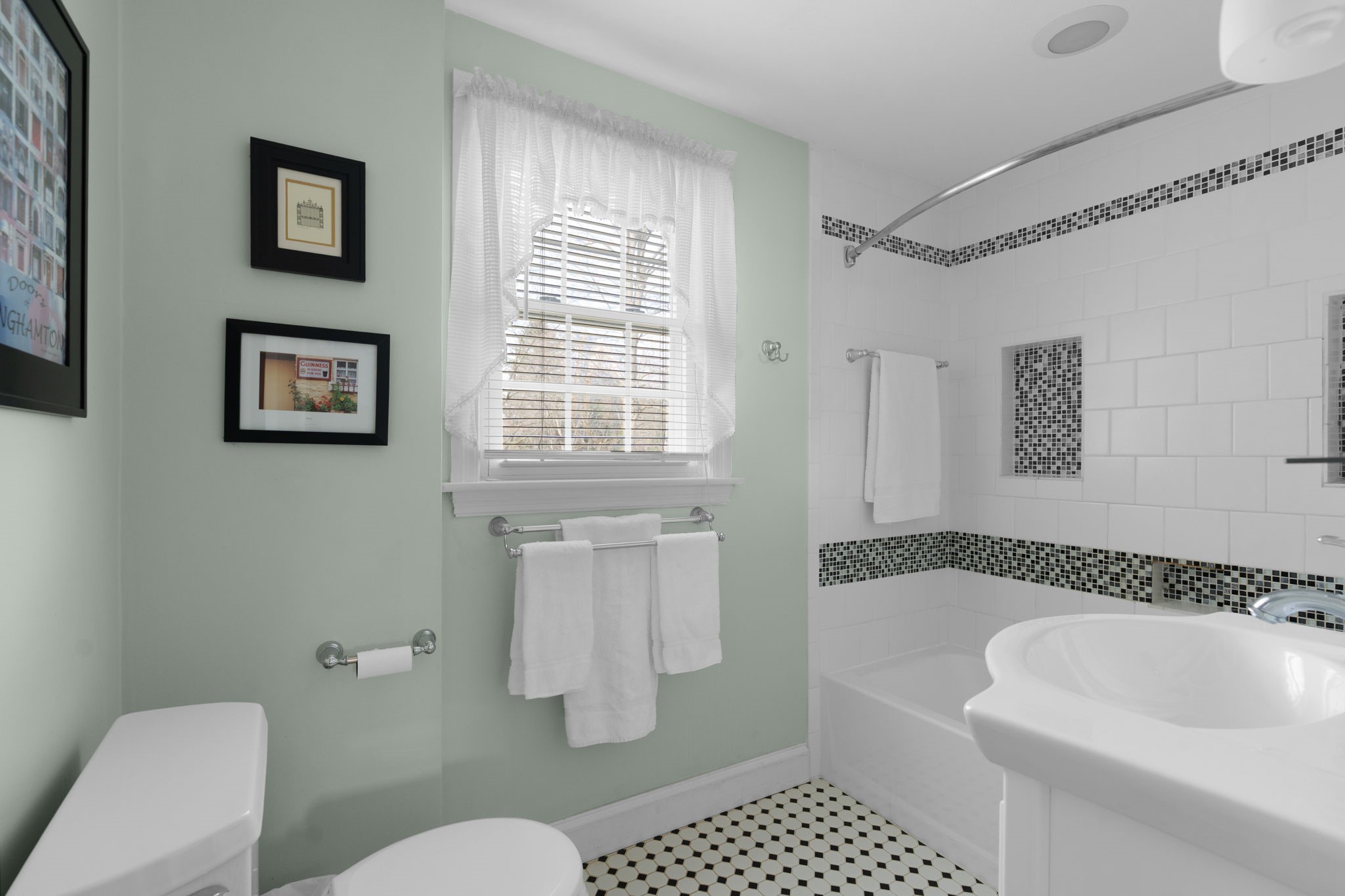 4 Denton Road Binghamton, NY 13903 - Photo 18 of 29